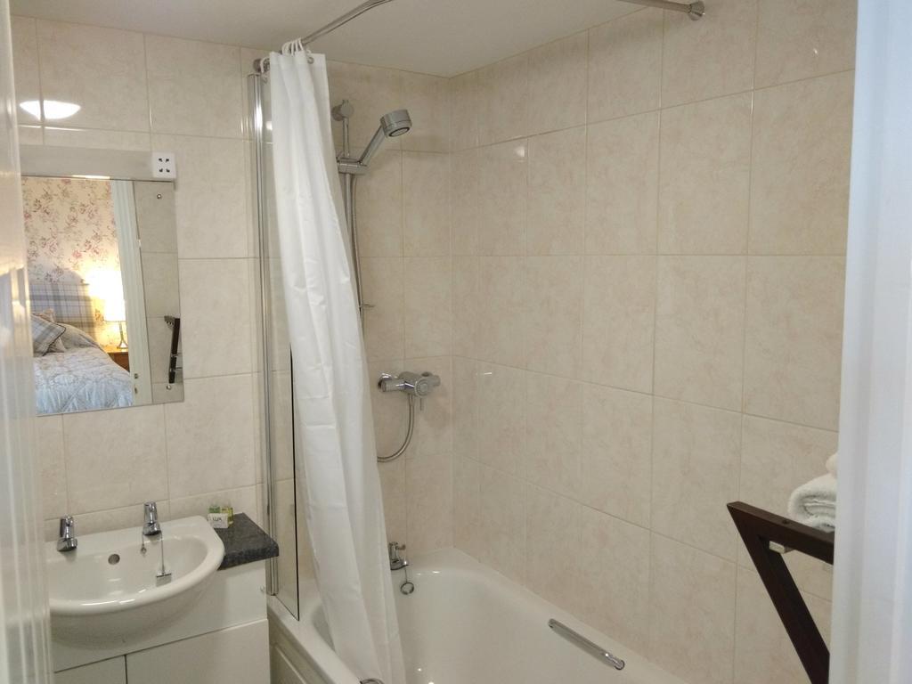 Chough'S Nest Hotel Линтън Екстериор снимка